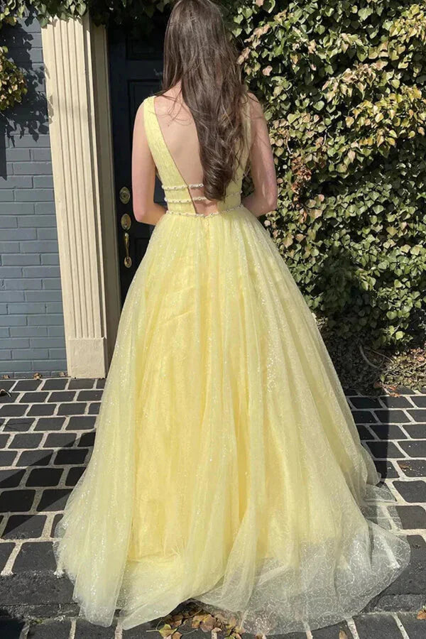 Vestidos de fiesta largos de tul con escote en V y corte A con cinturón